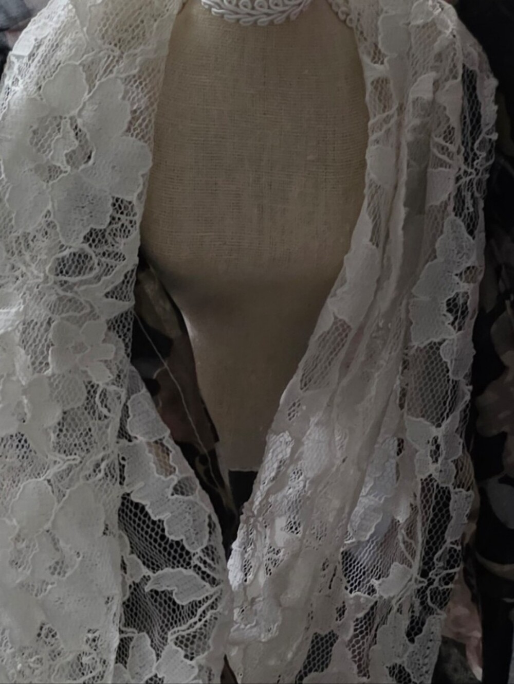 Elegant Floral Scarf w/Lace Detailing.